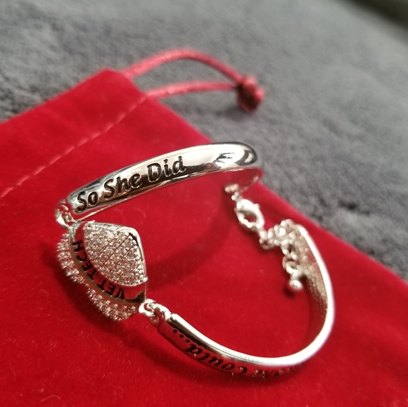 Vet Tech bracelet - Picture 3 of 5